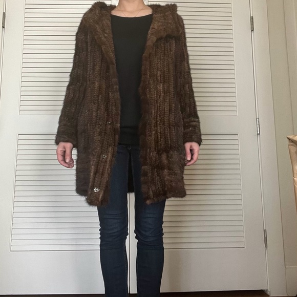 Mink Coat - Picture 12 of 12